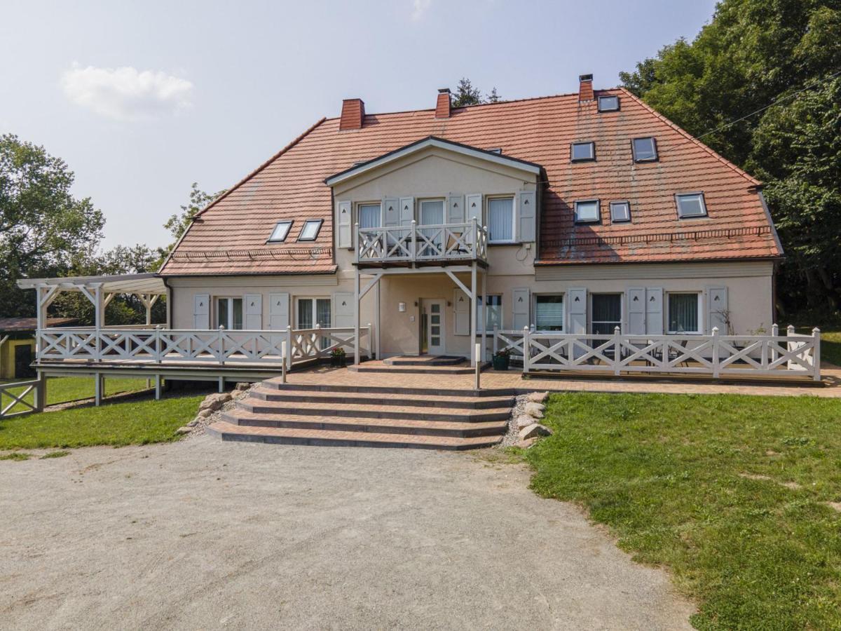 Ruhig Und Idyllische Lage, Strandnah, Gratis Nutzung Vom Ahoi Erlebnisbad Und Sauna In Sellin - Gutshaus Silvitz Fewo 03 Διαμέρισμα Bergen Auf Rugen Εξωτερικό φωτογραφία